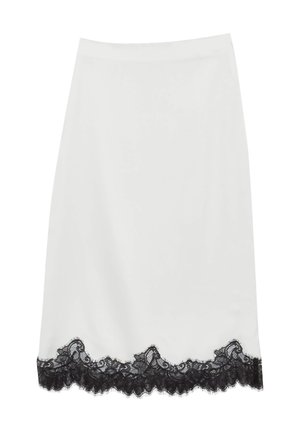 Gonna bianca aderente con una forma fitted, caratterizzata da un dettagliato bordo in pizzo nero lungo il margine inferiore. Tessuto liscio, design semplice.