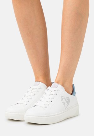 Marco Tozzi Trainers - white