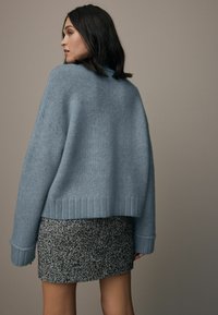 Next POCKET - Vesta na kopčanje - blue chambray