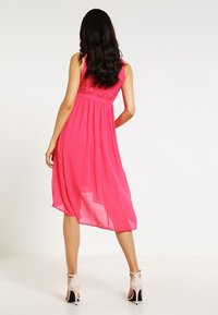 MAMALICIOUS Koktejlové šaty / šaty na párty - red