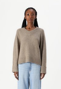 Abercrombie & Fitch - Sweter