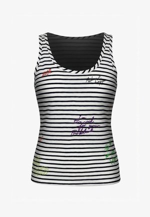 Witte mouwloze top met smalle zwarte horizontale strepen en kleurrijke handgeschreven zinnen verspreid over de stof.