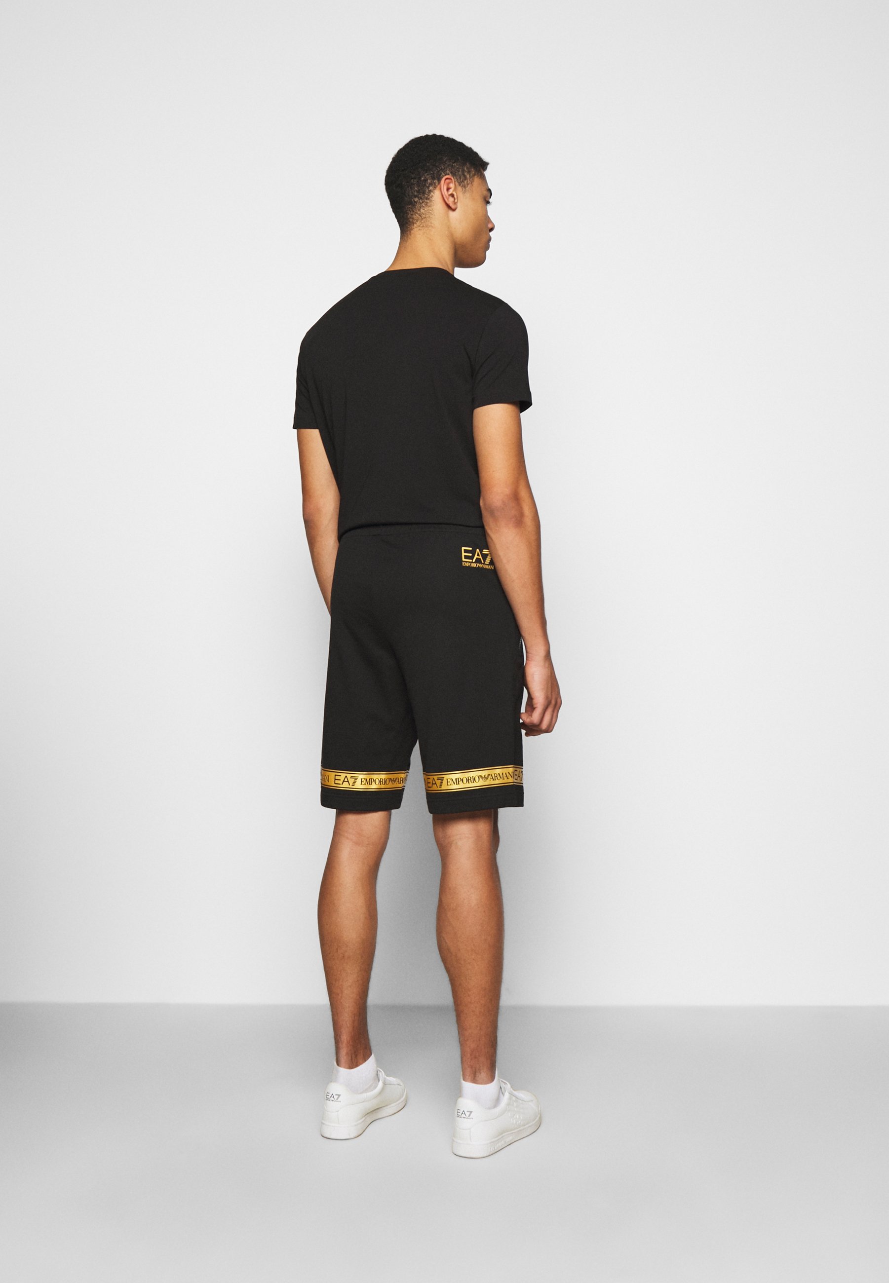 EA7 Emporio Armani Shorts - black/gold 