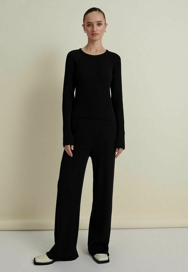 LA MANIA Spodnie materiałowe Zalando.pl