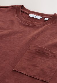 REGULAR FIT - HEAVYWEIGHT SLUB   - T-shirt basic - red rust