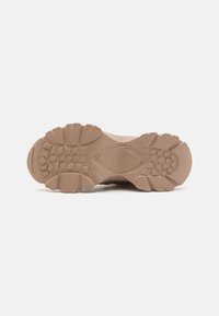 Steve Madden MIRACLES - Trainers - blush/multi-coloured