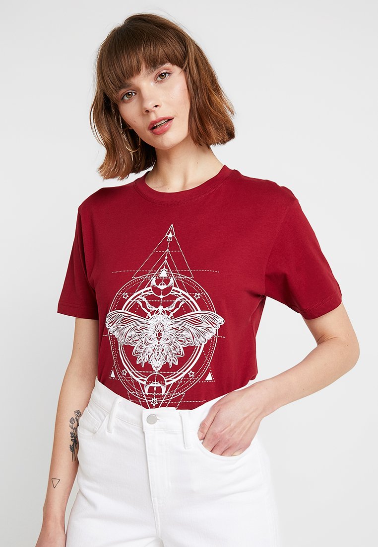 Mister Tee - MOTH  - T-shirts print - burgundy, Forstør