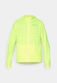 Leichte Windjacke in Neon-Gelb, mit vorderem Reißverschluss, verstellbare Kapuze und Logodetails. Glatte Textur und lässige Passform.
