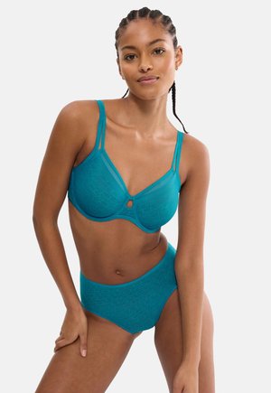 - Biustonosz z fiszbiną