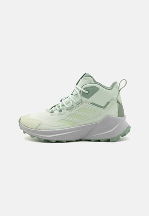 TRAILMAKER 2 MID - Zapatillas de senderismo - linen green/silver green