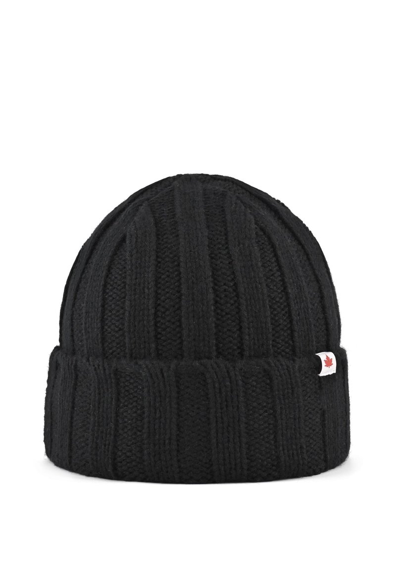Bonnet en tricot noir avec une texture à côtes verticales. Revers replié à la base et petite étiquette rouge et blanche avec une feuille d'érable sur le côté.