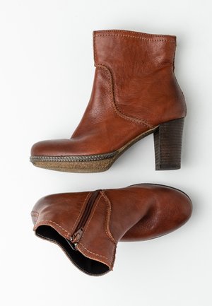 Botines de tacón - brown