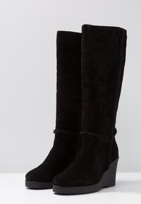 mint&berry Botas de cuña - black
