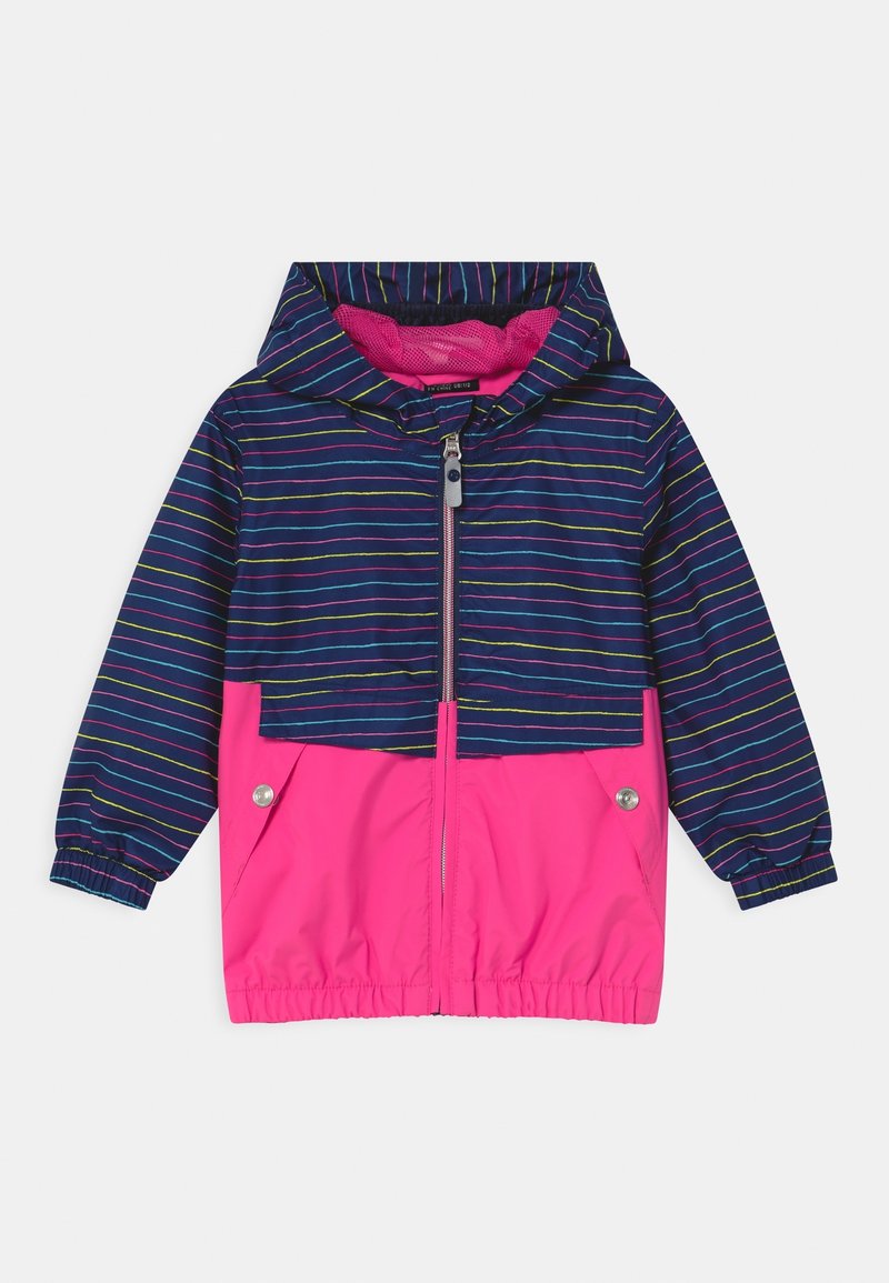 Veste à capuche pour enfant avec rayures horizontales bleu marine et multicolores sur le dessus, bas rose vif, fermeture éclair à l'avant et poignets élastiques.