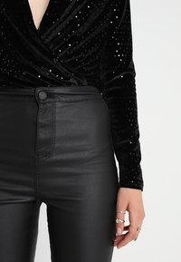 Noisy May Pantalones - black