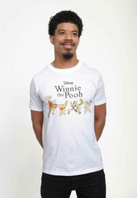 Disney WINNIE THE POOH POOH PARADE UNISEX - T-shirt z nadrukiem