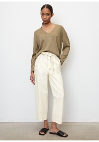 Marc O'Polo V-NECK - Jumper - dusty earth