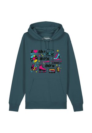 Türkisfarbener Hoodie mit Fronttasche und buntem Retro-Design mit Vinyl-Schallplatte, Boombox, Rollschuh, Kassette und dem Text 'Loving 80s and 90s'.
