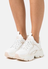 Buffalo BINARY - Sapatilhas - offwhite