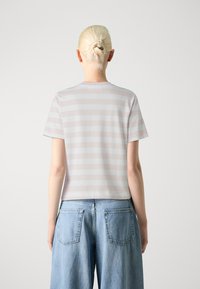 Selected Femme SLFESSENTIAL TEE - Marškinėliai su spaudiniu - cradle pink/bright white