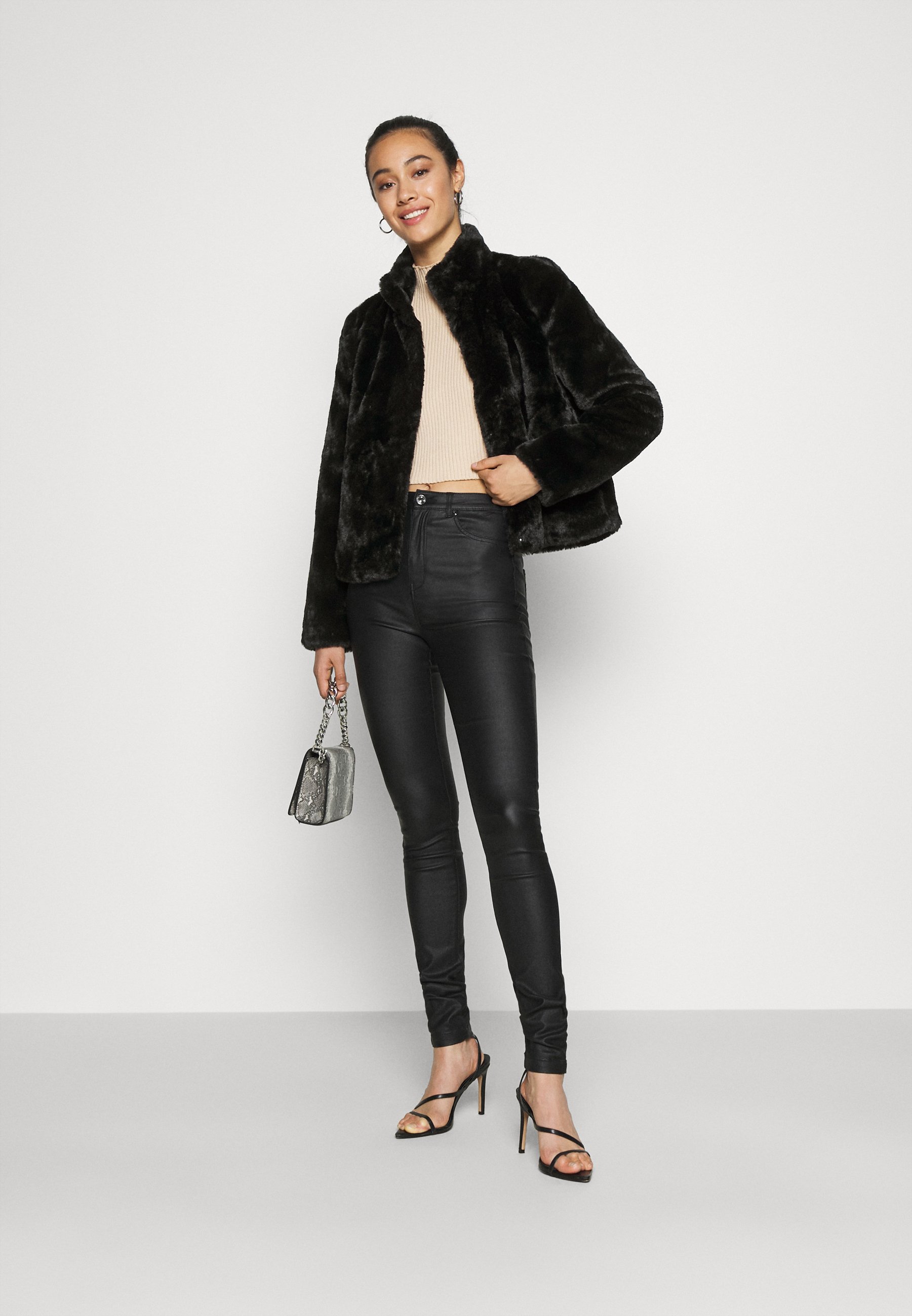 vmthea jacket
