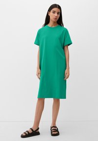 s.Oliver MIT GESCHLITZTEM SAUM - Robe en jersey - smaragd
