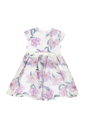 Robe pour tout-petit en fleur avec des manches courtes, présentant un tissu blanc décoré de fleurs violettes et de feuilles vertes, texturé avec des rayures verticales.