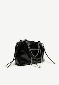 Bershka WITH CHAIN - Torbica - black