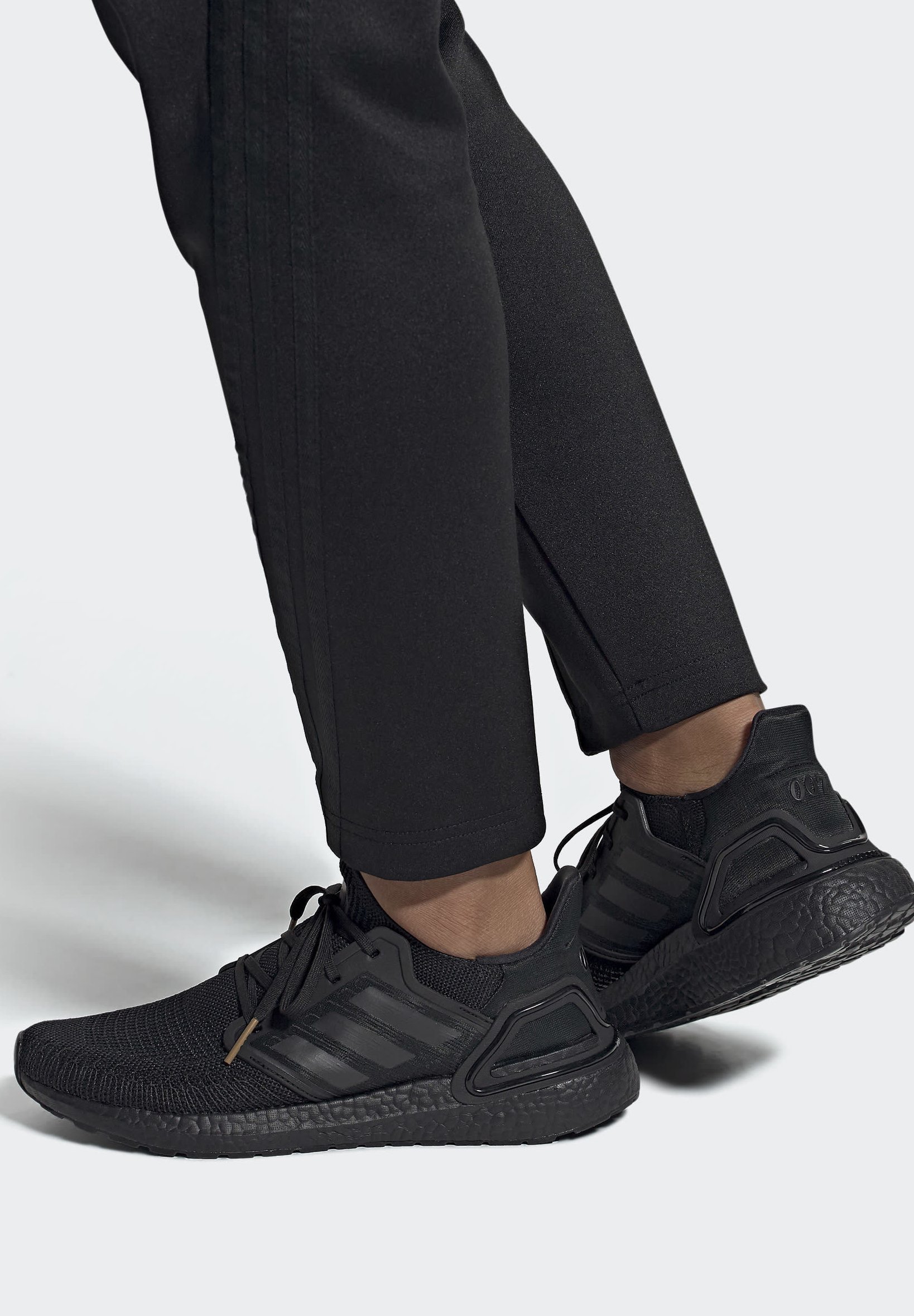 adidas Performance ULTRABOOST 20 PRIMEKNIT RUNNING SHOES - Laufschuh  Neutral - core black/night metallic/footwear white/schwarz - Zalando.de