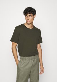 ARKET T-shirt básica - green dark