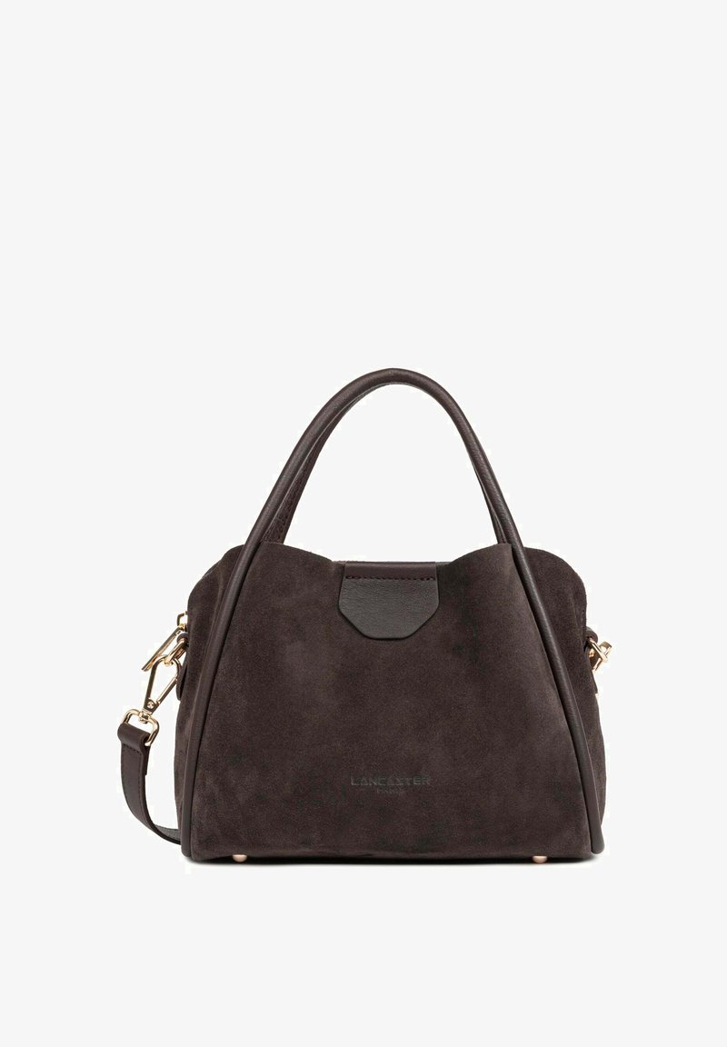 Sac à main en daim marron foncé avec poignées arrondies en haut, bandoulière amovible et marquage subtil au centre devant.
