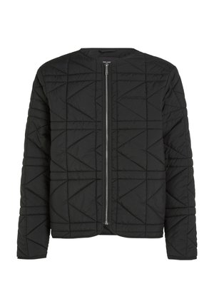 Fekete, geometrikus varrással díszített steppelt dzseki, elülső cipzárral és finoman dombornyomott márkanévvel a bal mellrészen.