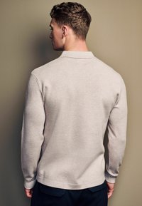 Next REGULAR FIT - Svetr - neutral