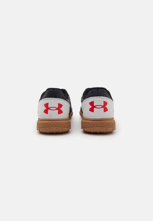 SHADOW TURF 3 - Astro turf trainers2