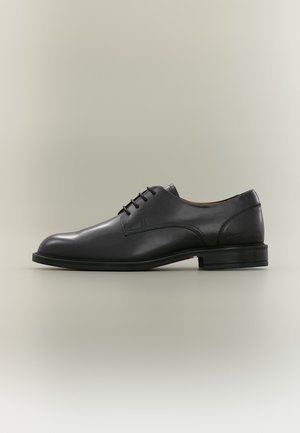 Tommy Hilfiger, CORPORATE DRESSY SHOE - Derbies - black