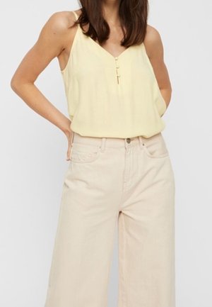 Pieces Top