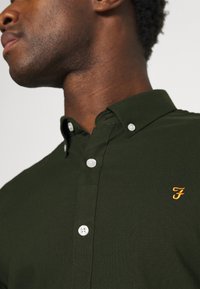 Thumbnail Image 6