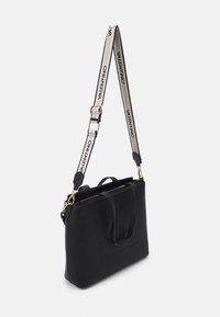 Valentino Bags Shoppingväska - black