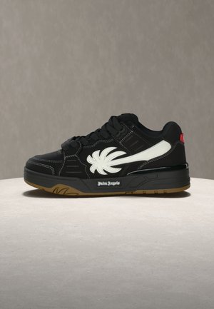 VENICE - Baskets basses - black/white