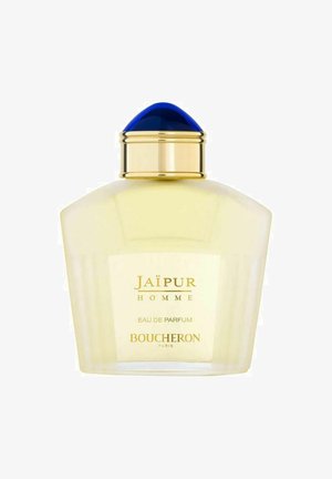 Gennemsigtig glasflaske med en afrundet bund, koniske skuldre, guld accenter og et blåt trekantet låg. Etiketten lyder "Jaïpur Homme Eau de Parfum."