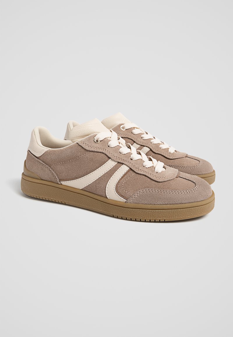 Stradivarius Sneakers basse beige