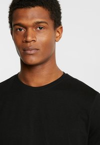 TOM TAILOR DOUBLE PACK - Βασικό μπλουζάκι - black