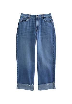 Jeans z wysokim stanem w niebieskim kolorze, luźny krój, zawinięte mankiety oraz niewielkie ślady zużycia materiału, z kieszeniami z przodu i zapięciem na guzik.