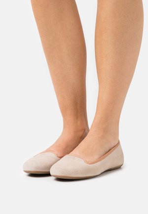 PALMARIA - Slip-ons - light taupe/dark skin