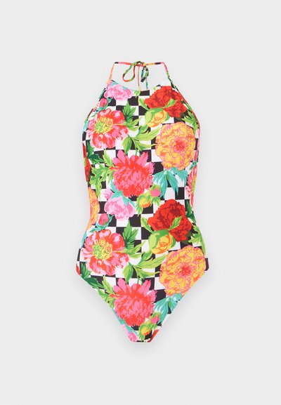 Ett-delt halterneck-badedrakt med store fargerike blomstertrykk på svart-hvitt rutete bakgrunn.