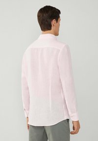 Hackett London GARMENT DYE  - Košeľa - pink