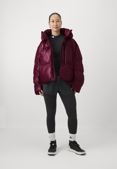 adidas by Stella McCartney TRUENATURE SHORT PADDED WINTER - Giacca invernale - shadow red