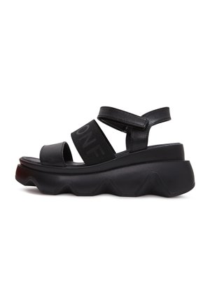 Cesare Gaspari Sandalen met sleehak - black
