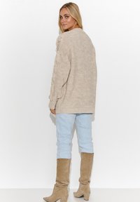 Makadamia - Sweter