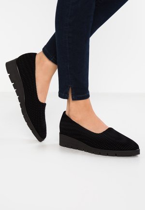 Peter Kaiser Wide Fit Chaussons - black